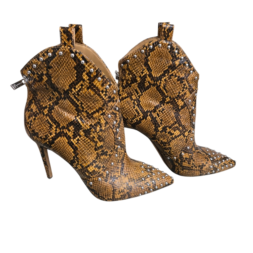 Brown Heeled Boots with Snakeskin Pattern and Pointed Toe